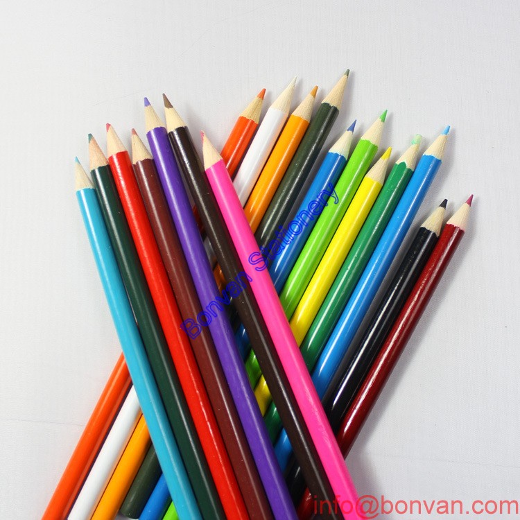 children drawing color pencil,pass en71,Lhama